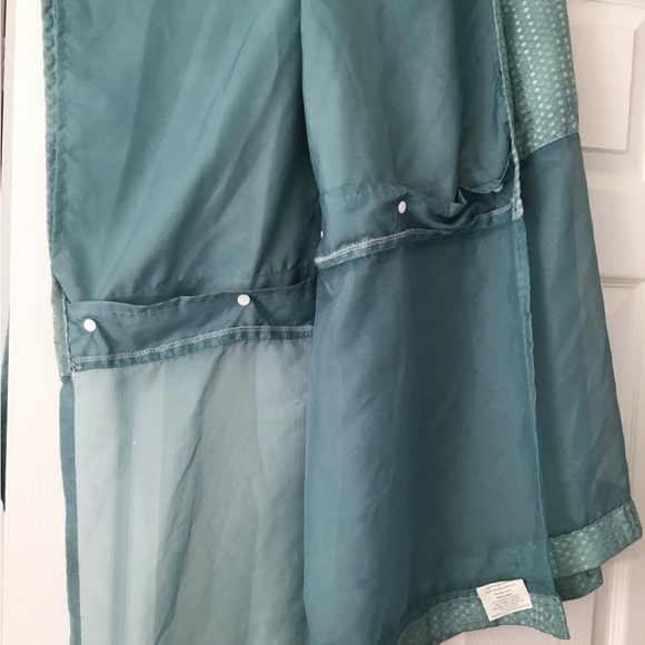 Shower curtain - Picture 3 of 3